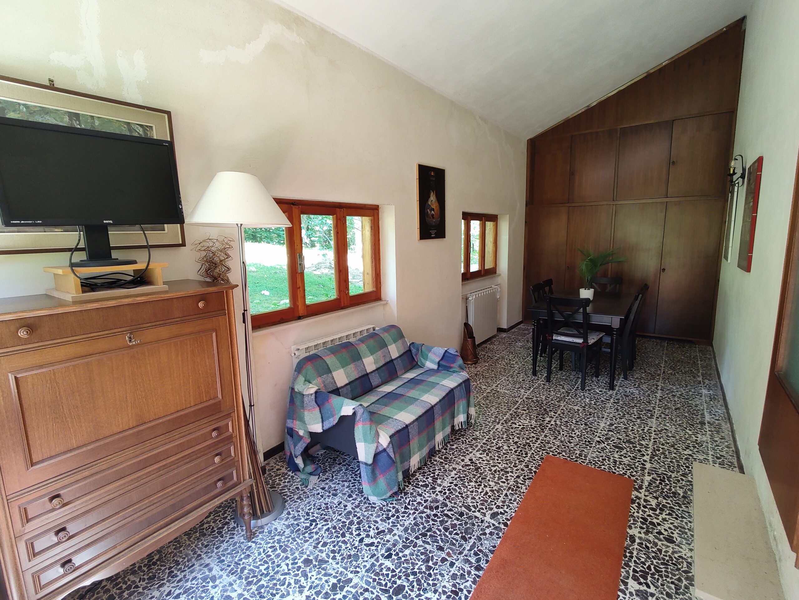 Image gallery image