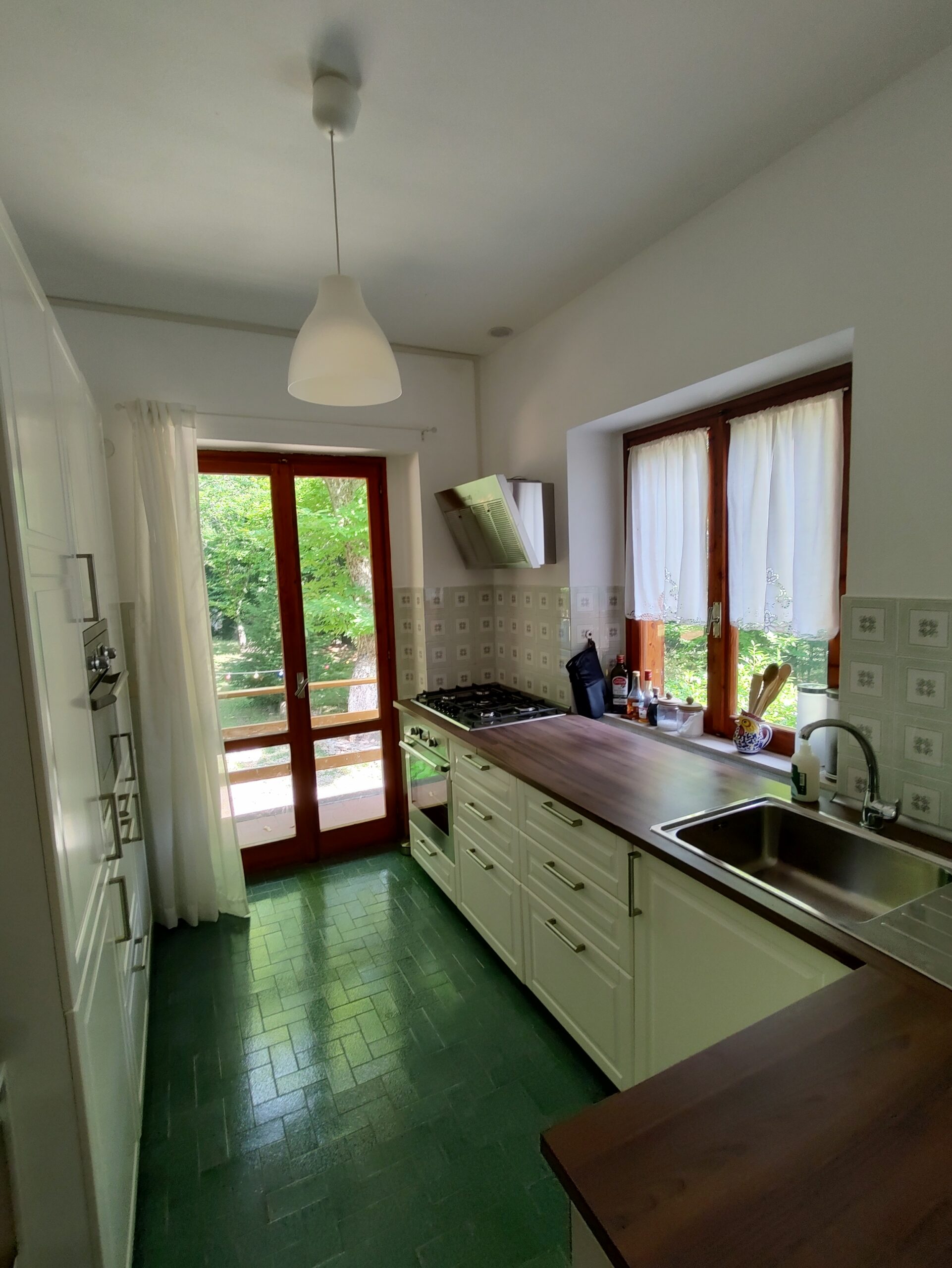 Image gallery image